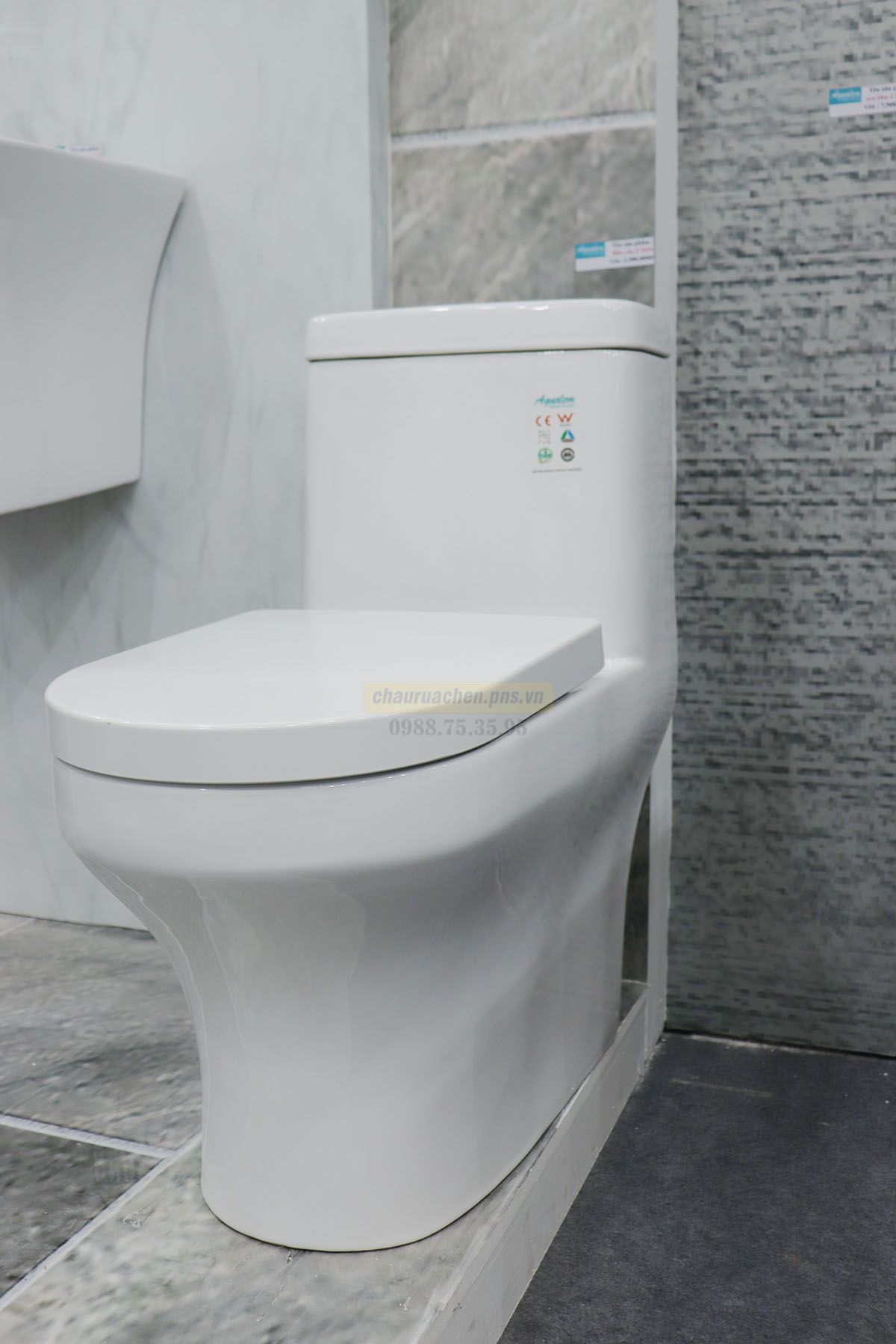 thiet-bi-ve-sinh-aqualem-vietbuild-2019--249a70c9343af354ca.jpg